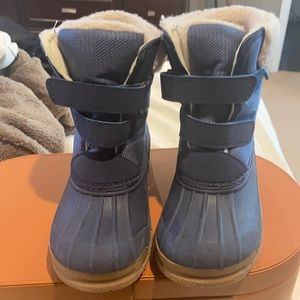 Boy toddler snow boots size 11